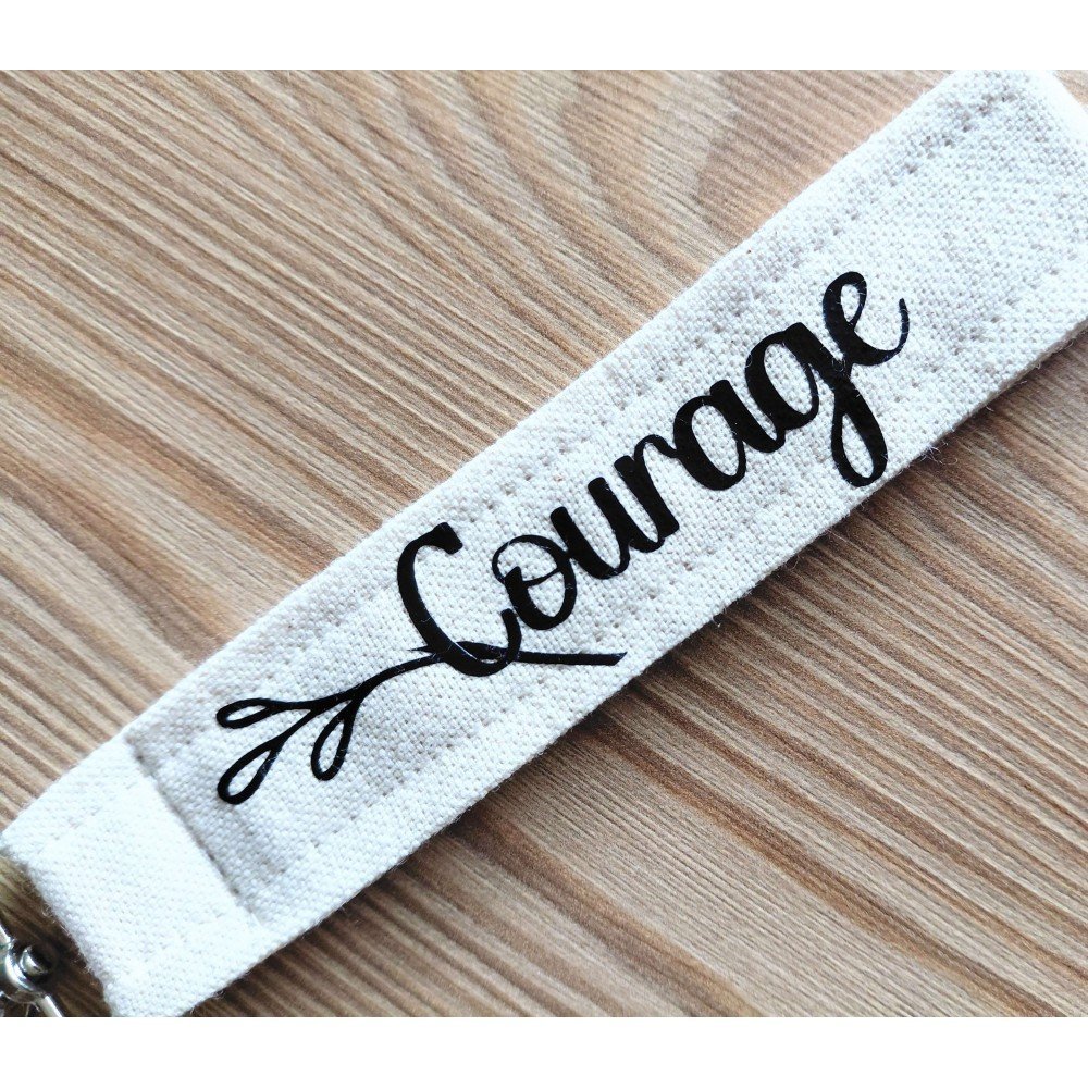 Porta Chaves Courage