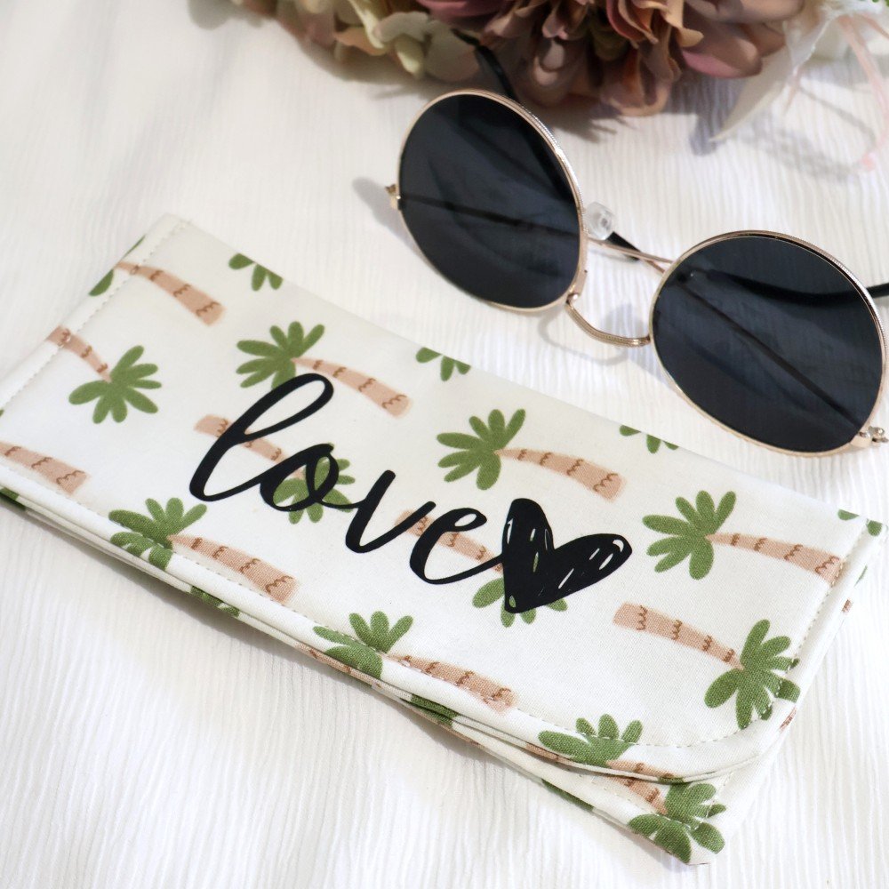 Porta Óculos de Tecido Love 
