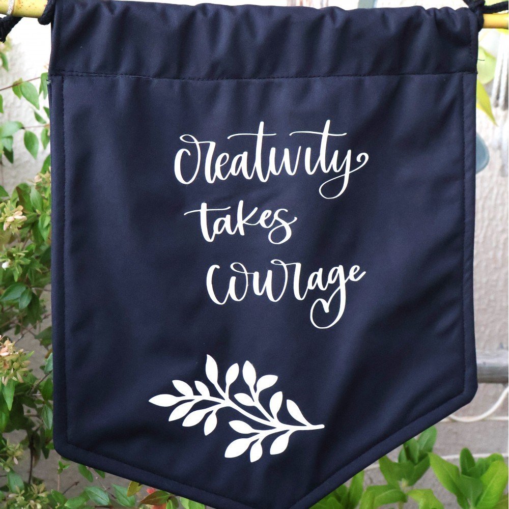 Bandeirola Preta "Coragem"