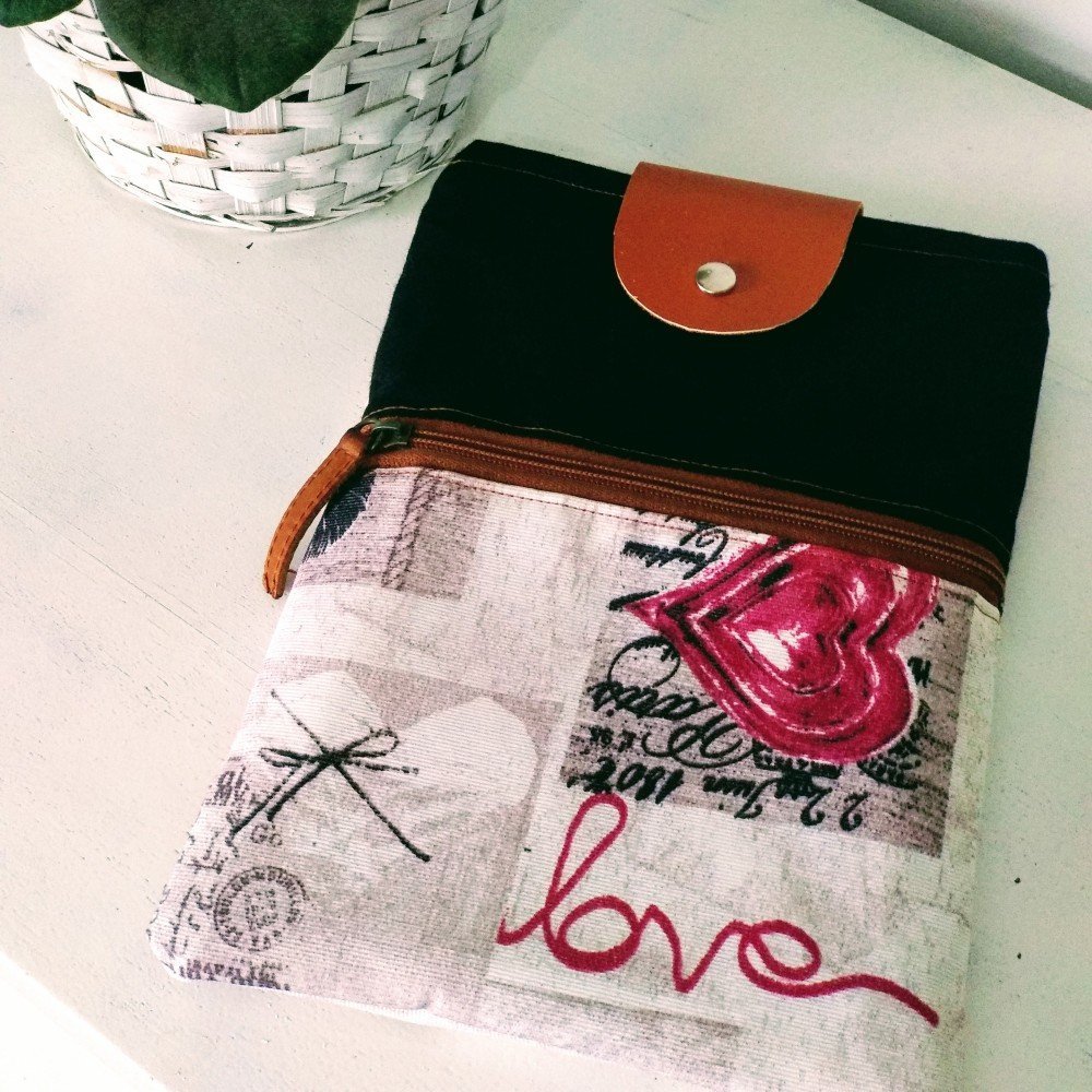 Capa para tablet Personalizada Love