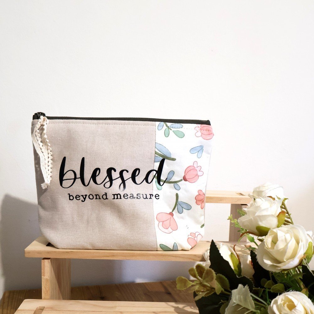 Necessaire Maquilhagem Blessed Flores