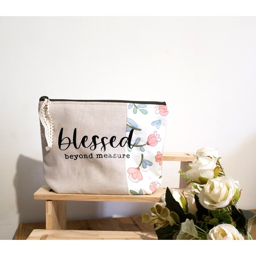 Necessaire Maquilhagem Blessed Flores