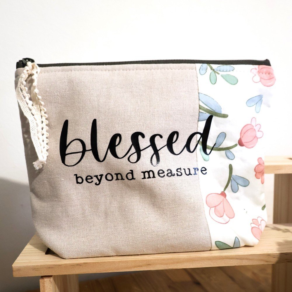 Necessaire Maquilhagem Blessed Flores