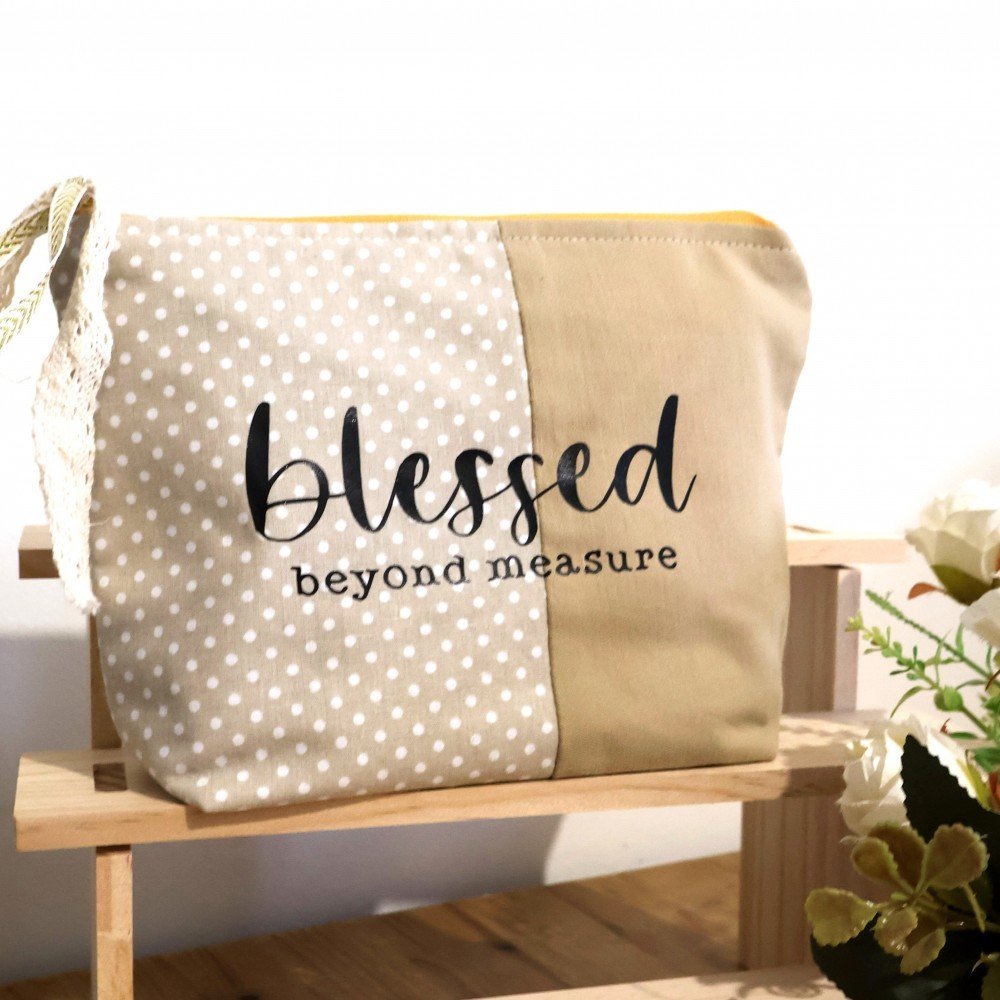 Necessaire Blessed Castanho