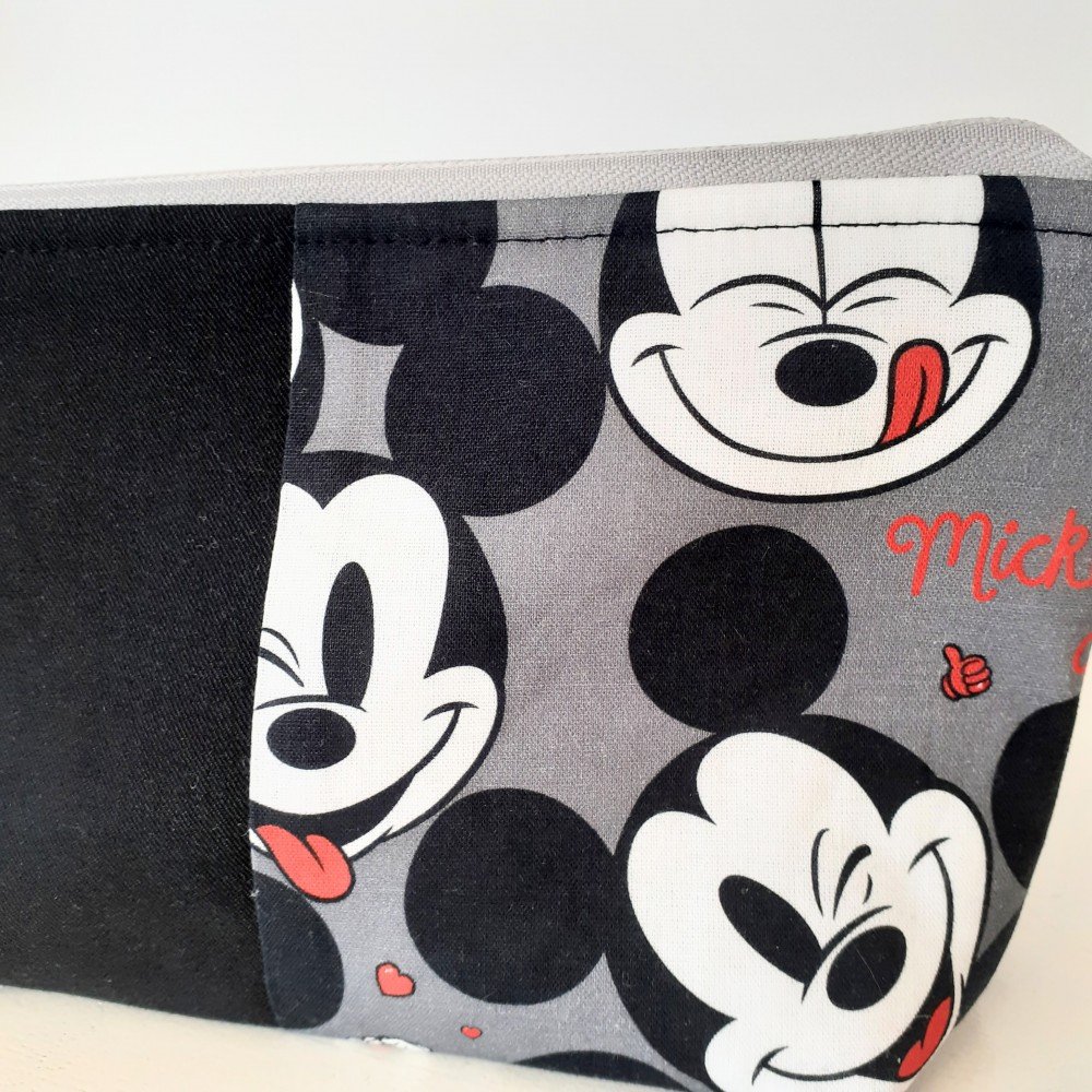 Estojo Mickey Preto