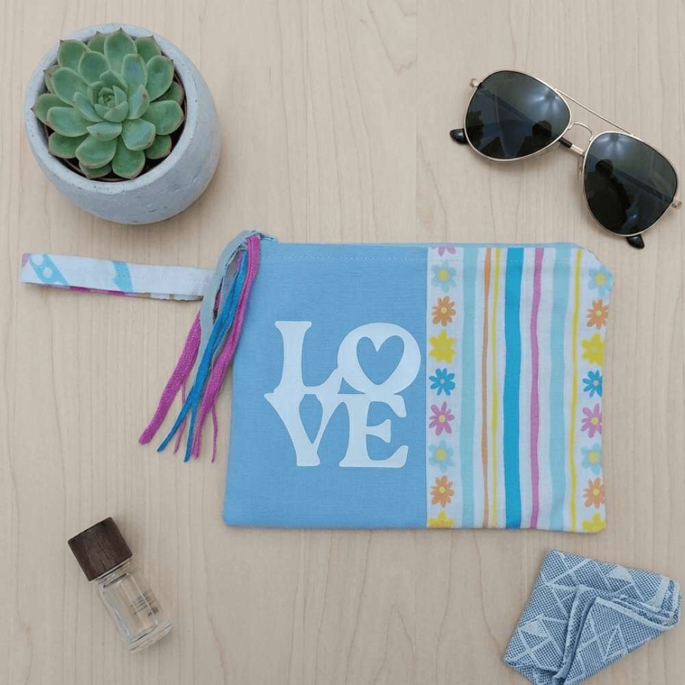 Estojo Love Azul