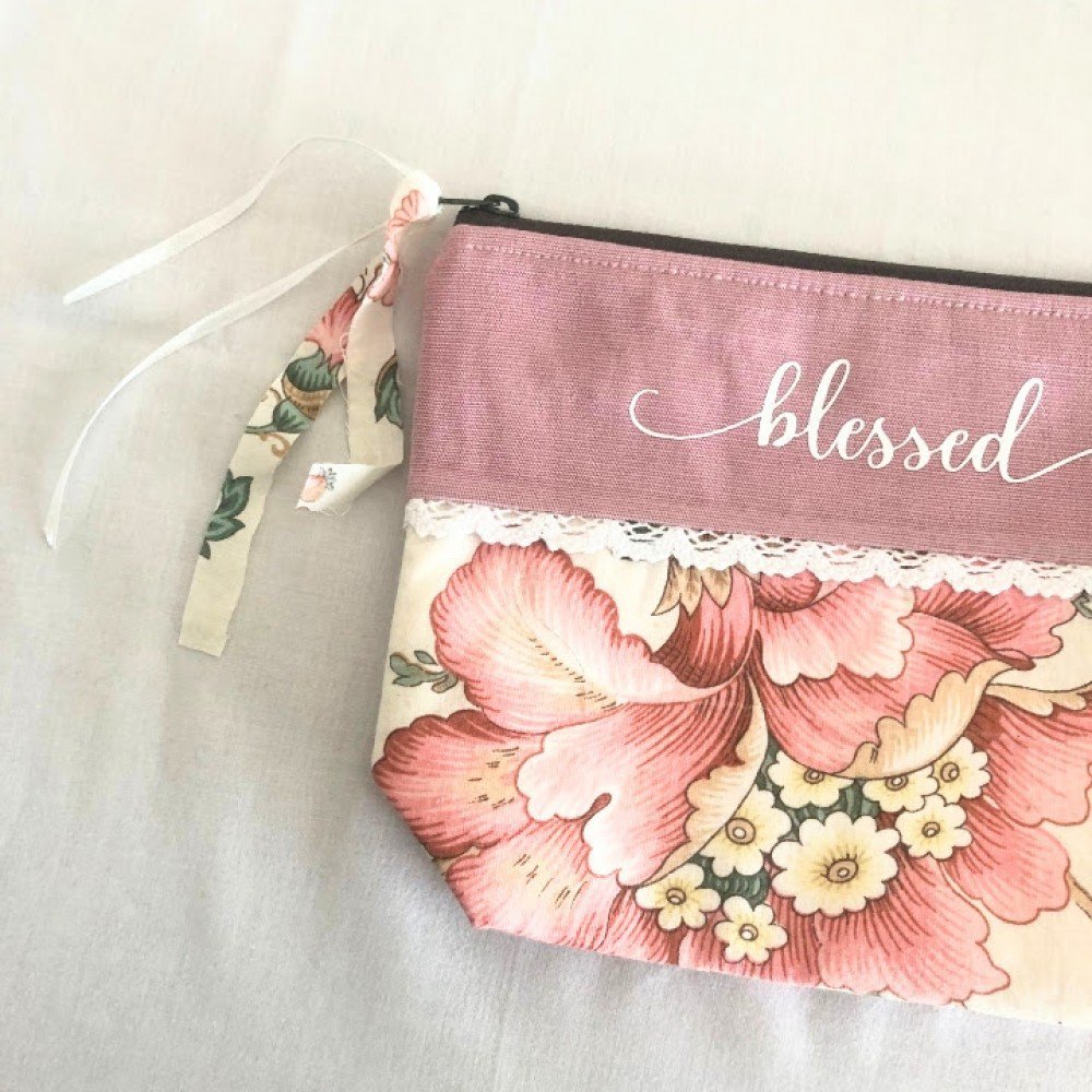 Necessaire Blessed