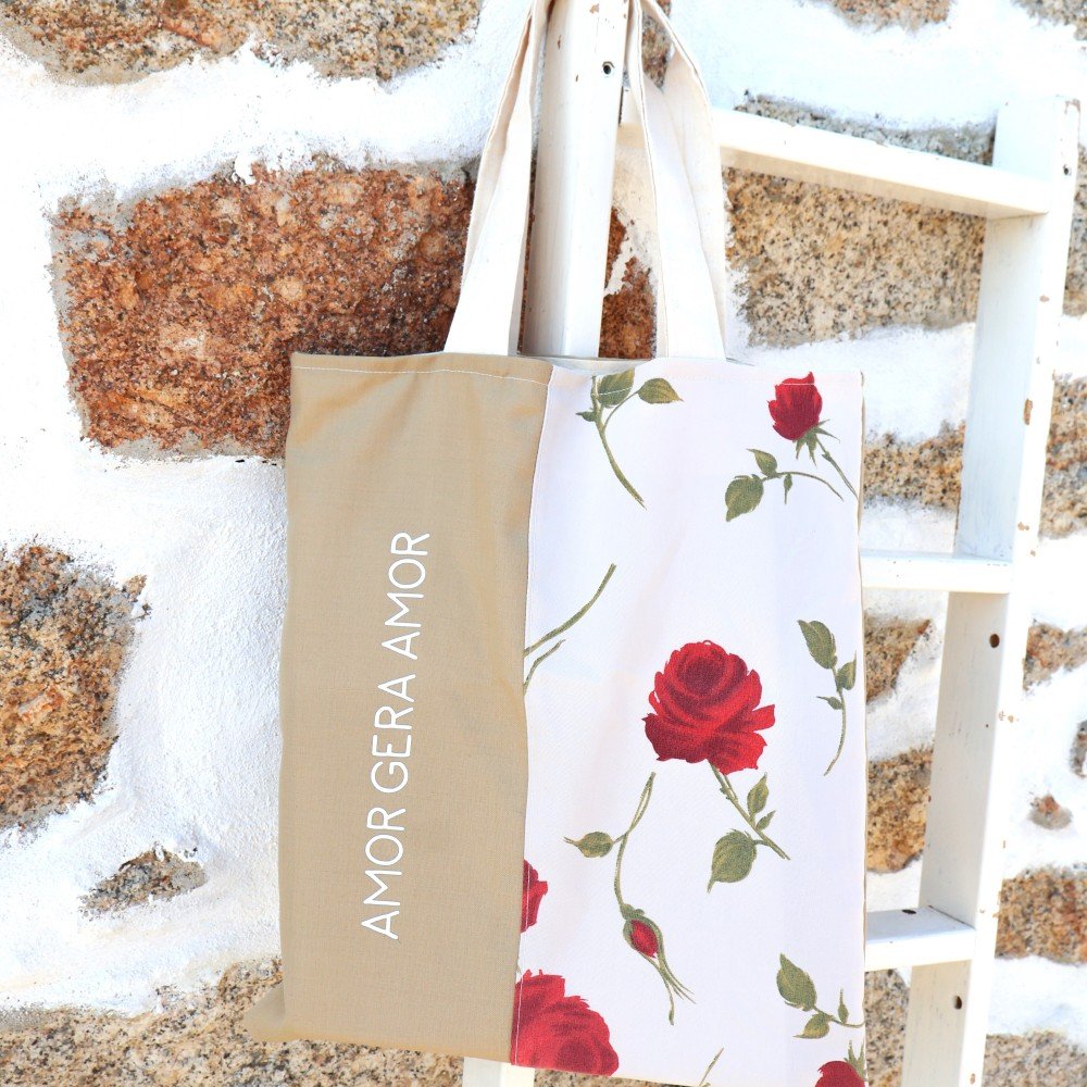 Tote Bag “Amor Gera Amor”
