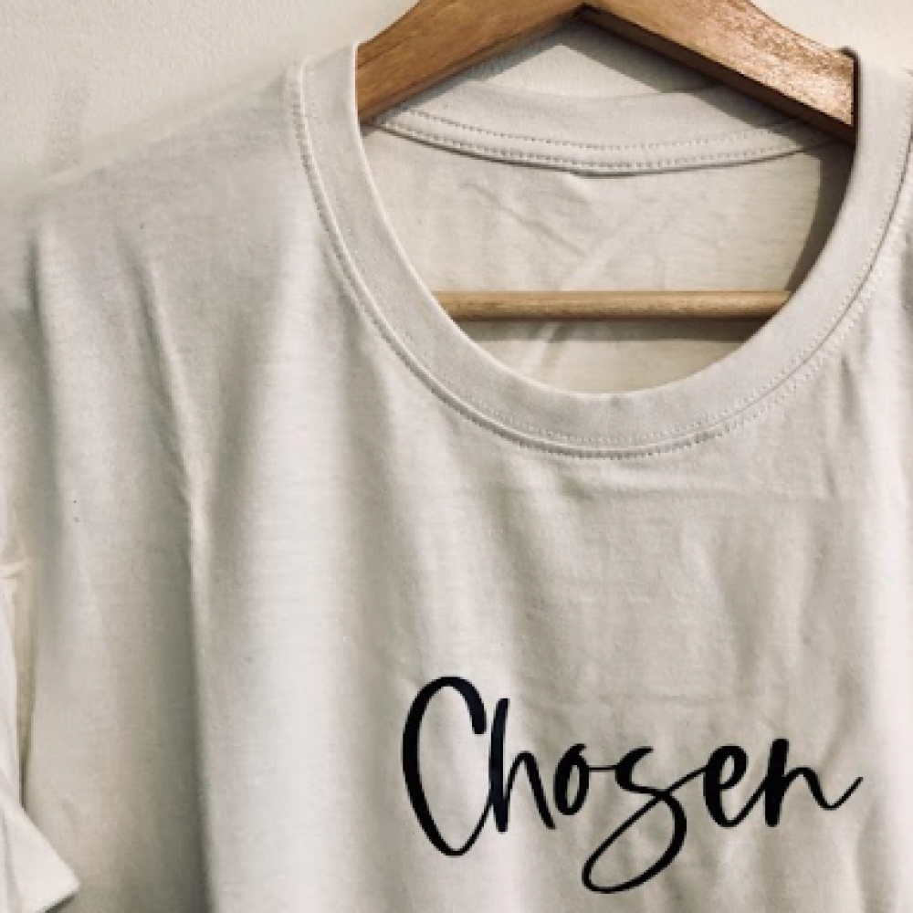 T-SHIRT CHOSEN 