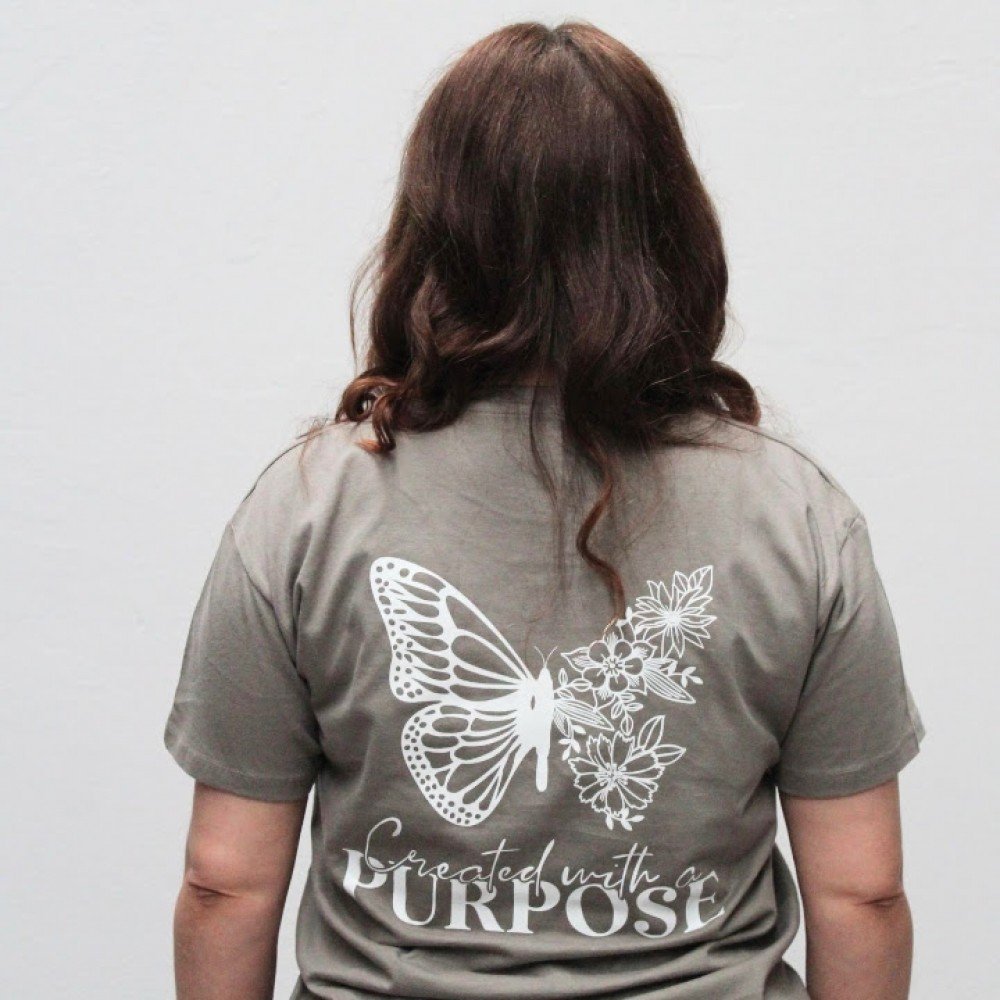 T-shirt CREATED WITH A PURPOSE